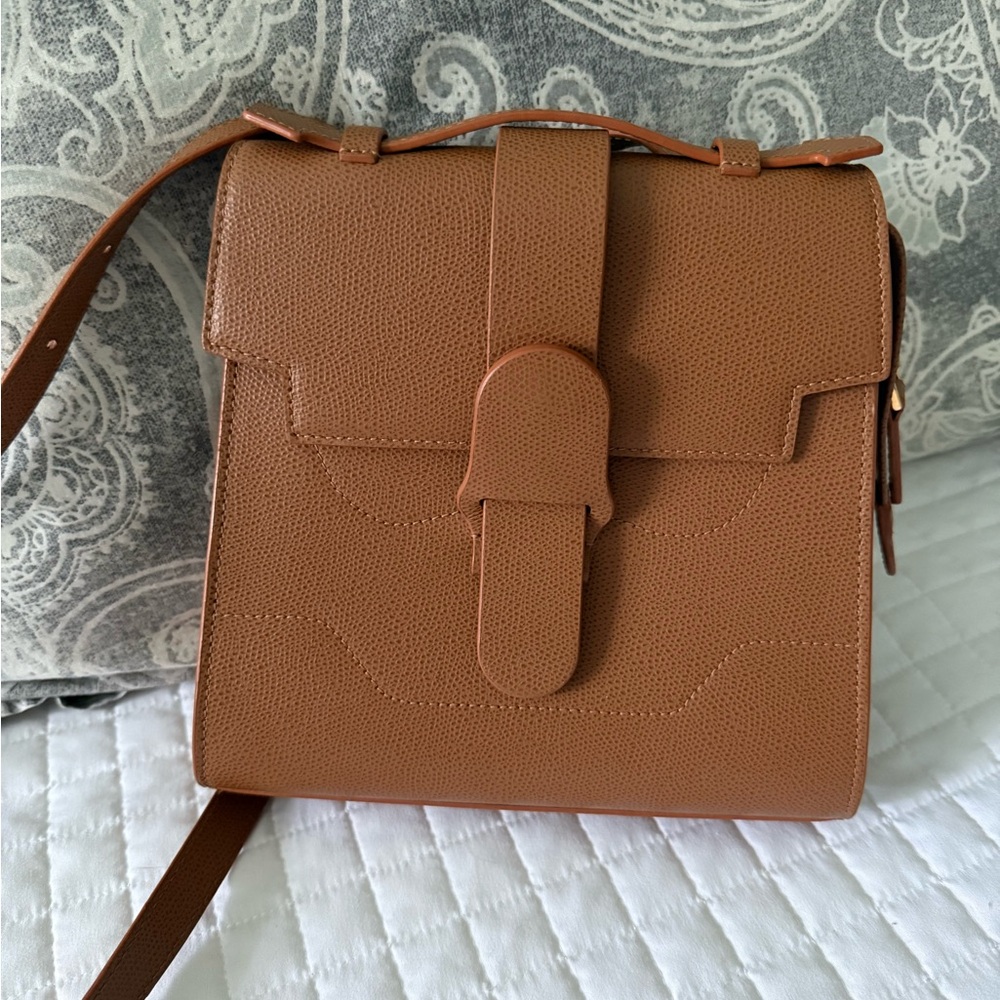 Senreve Alunna Tan Leather Crossbody Bag with Minimalist Design